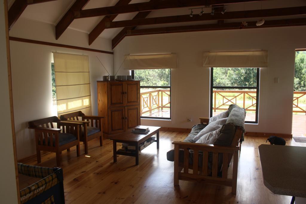 Fijnbosch Cottage And Camping ستورمزريفير الغرفة الصورة